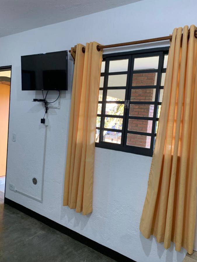 Casa Da Ines Exclusiva Para 01 Ou 02 Casais Ou Familia Монти-Верди Экстерьер фото