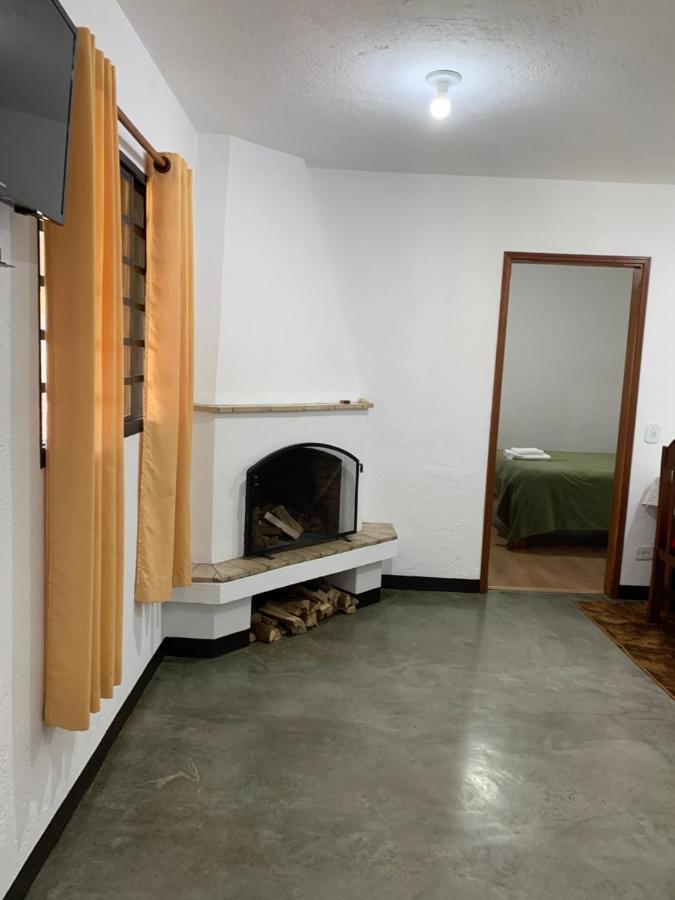 Casa Da Ines Exclusiva Para 01 Ou 02 Casais Ou Familia Монти-Верди Экстерьер фото